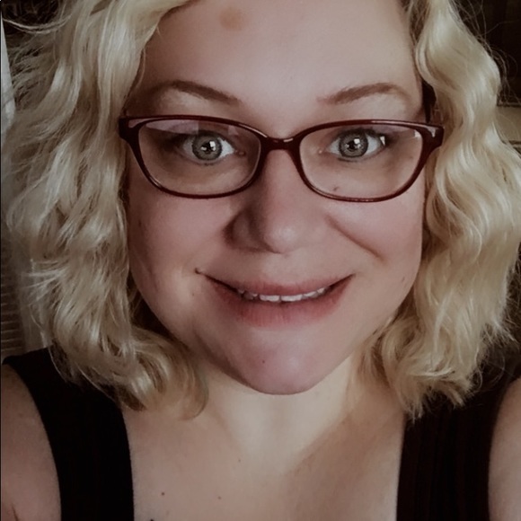 Meet your Posher, Monica - Picture 7 of 9